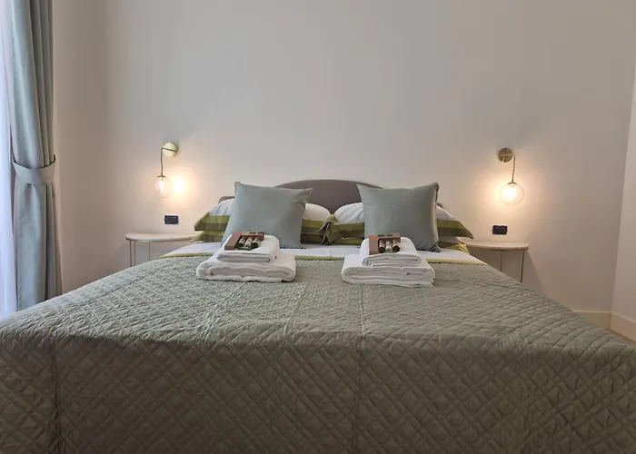 Mariana Luxury